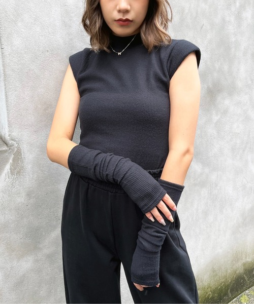 SPIRALGIRL（スパイラルガール）の「アームウォーマー付きリブトップス（Tシャツ/カットソー・レディース・ホワイト/ボルドー/ブラック・FREE）」の22枚目の写真