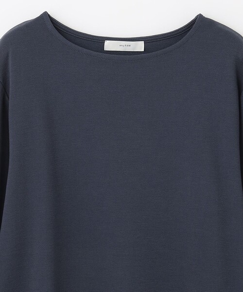 ANY(エニィ)の「【洗濯機可】ツイストスリーブ トップス(Tシャツ/カットソー・レディース・ブラック系/ベージュ系/ブルー系/レッド系・2/3)」の19枚目の写真
