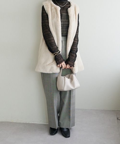 DISCOAT（ディスコート）の「【WEB限定】スモッキングハイネックプルオーバー（Tシャツ/カットソー・レディース・ブラック/グレー/ピンク/グリーン/アイボリー・FREE）」の22枚目の写真