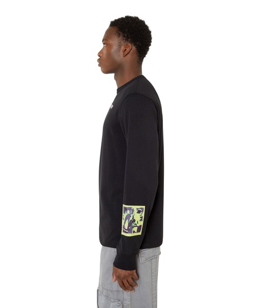 DIESEL（ディーゼル）の「メンズ Tシャツ グラフィック（Tシャツ/カットソー・メンズ・ブラック/ホワイト系その他・LARGE/X-SMALL/X-LARGE/XXX-LARGE/MEDIUM/SMALL/XX-LARGE）」の19枚目の写真