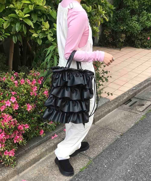 Casselini（キャセリーニ）の「Casselini(キャセリーニ)フリルナップサック（バックパック/リュック・レディース・ブラック/ブラウン/シルバー・FREE）」の17枚目の写真