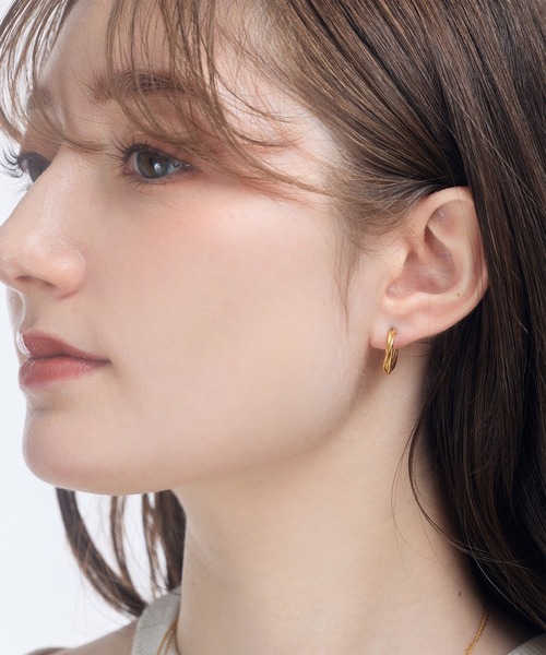 K18GP〉ソフトツイストフープピアス（ピアス（両耳用））｜Jolie
