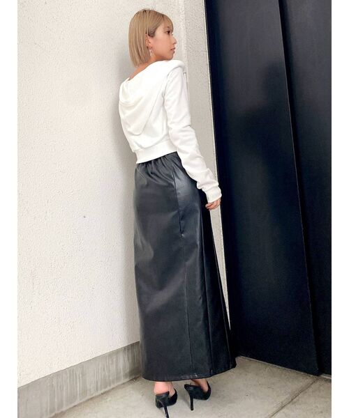 GYDA（ジェイダ）の「ディープスリット フェイクレザーロングスカート（スカート・レディース・ブラック/ベージュ・FREE）」の9枚目の写真