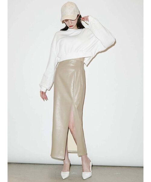 GYDA（ジェイダ）の「ディープスリット フェイクレザーロングスカート（スカート・レディース・ブラック/ベージュ・FREE）」の11枚目の写真