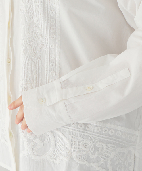 mii（ミー）の「【Mii / ミイ】HAND EMB COTTON OVERSIZED SHIRT：シャツ（シャツ/ブラウス・レディース・ホワイト・MEDIUM）」の10枚目の写真