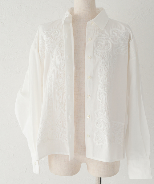 mii（ミー）の「【Mii / ミイ】HAND EMB COTTON OVERSIZED SHIRT：シャツ（シャツ/ブラウス・レディース・ホワイト・MEDIUM）」の13枚目の写真