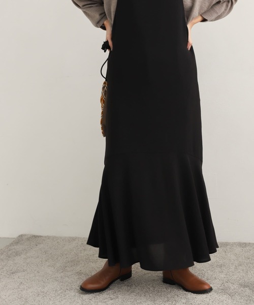 URBAN RESEARCH DOORS（アーバンリサーチドアーズ）の「マーメイドキャミワンピース（ワンピース・レディース・ブラック/ダークブラウン・MEDIUM）」の9枚目の写真