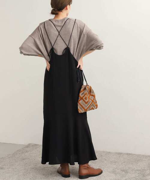 URBAN RESEARCH DOORS（アーバンリサーチドアーズ）の「マーメイドキャミワンピース（ワンピース・レディース・ブラック/ダークブラウン・MEDIUM）」の12枚目の写真