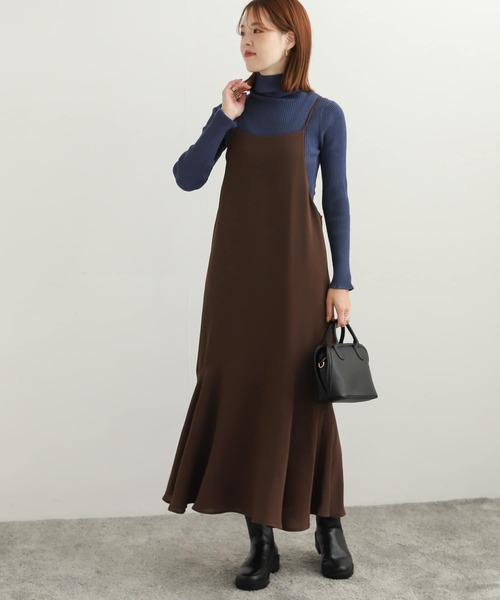 URBAN RESEARCH DOORS（アーバンリサーチドアーズ）の「マーメイドキャミワンピース（ワンピース・レディース・ブラック/ダークブラウン・MEDIUM）」の18枚目の写真