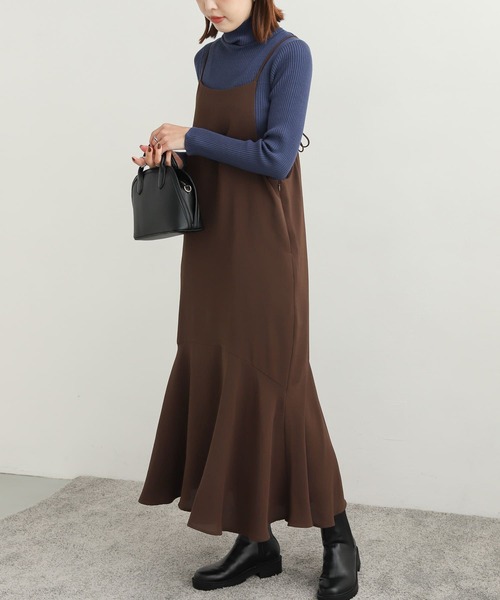 URBAN RESEARCH DOORS（アーバンリサーチドアーズ）の「マーメイドキャミワンピース（ワンピース・レディース・ブラック/ダークブラウン・MEDIUM）」の20枚目の写真