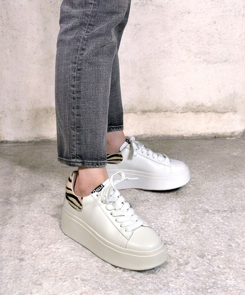 ASH（アッシュ）の「ASH/アッシュ【MOBY】厚底ホワイトスニーカー 6cmヒール ボリューム シンプル（スニーカー・レディース・ホワイト×シルバー/ベージュ/ホワイト/ゼブラ/シルバー系その他・38/39/35/40/37/36）」の5枚目の写真