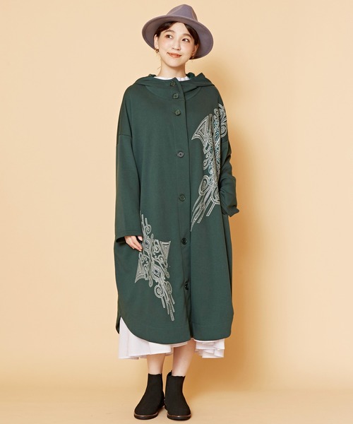 チャイハネ(チャイハネ)の「【チャイハネ】ツヤメロングパーカー(その他アウター・レディース・グリーン/ネイビー/ベージュ/ブラック・FREE)」の3枚目の写真