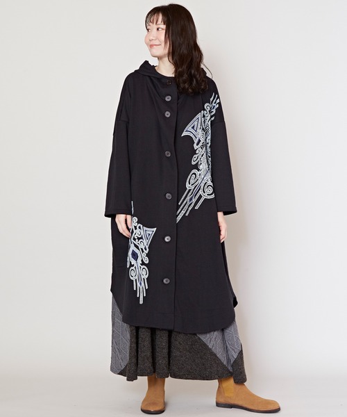 チャイハネ(チャイハネ)の「【チャイハネ】ツヤメロングパーカー(その他アウター・レディース・グリーン/ネイビー/ベージュ/ブラック・FREE)」の2枚目の写真