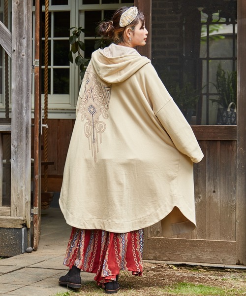 チャイハネ(チャイハネ)の「【チャイハネ】ツヤメロングパーカー(その他アウター・レディース・グリーン/ネイビー/ベージュ/ブラック・FREE)」の15枚目の写真