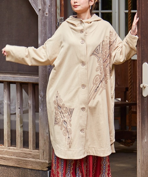 チャイハネ(チャイハネ)の「【チャイハネ】ツヤメロングパーカー(その他アウター・レディース・グリーン/ネイビー/ベージュ/ブラック・FREE)」の17枚目の写真