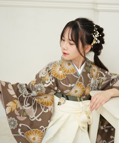 utatane（ウタタネ）の「ジュニア袴セット ひよこ商店 ココアに古典菊 