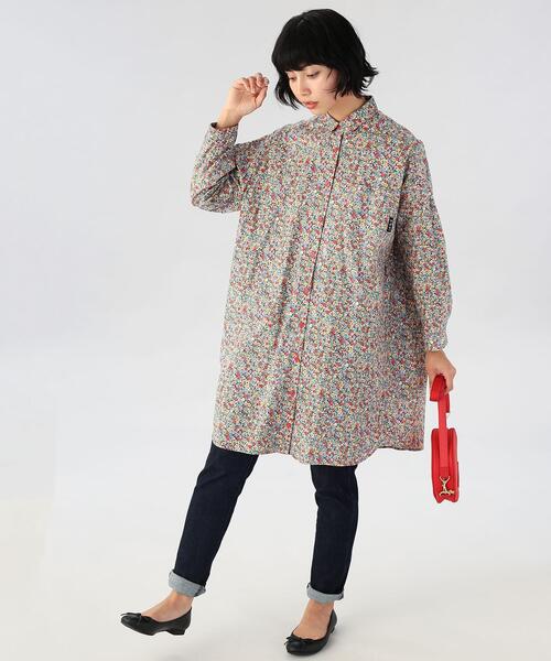 To b. by agnes b.（トゥービーバイアニエスベー）の「WT62 DRESS ブルーミングフラワードレスミニ（シャツワンピース・レディース・レッド・38/40/36）」の4枚目の写真