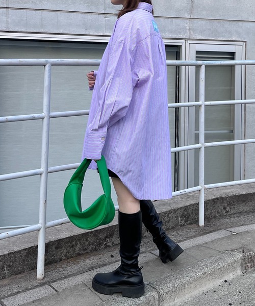 mi via loca（ミヴィアロカ）の「ストライプBIGシャツ（シャツ/ブラウス・レディース・ピンク/イエロー・FREE）」の13枚目の写真