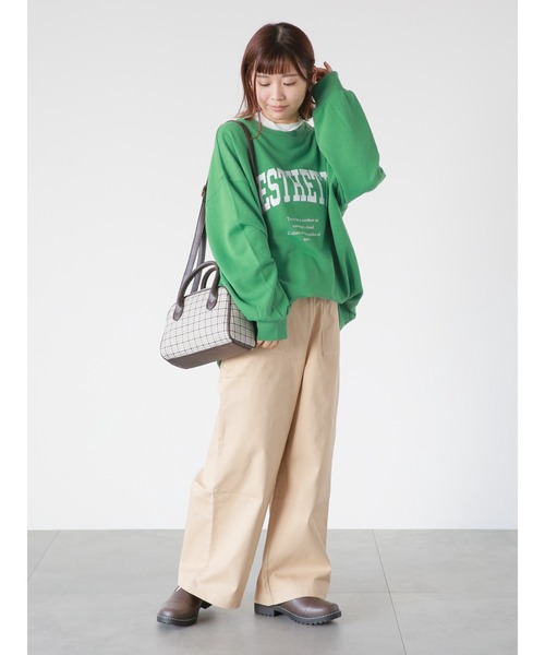 ehka sopo（エヘカソポ）の「カレッジロゴビッグスウェット（スウェット・レディース・グレー/オフホワイト/グリーン・ﾌﾘ-）」の6枚目の写真