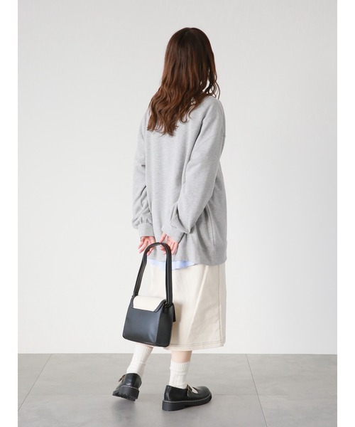 ehka sopo（エヘカソポ）の「カレッジロゴビッグスウェット（スウェット・レディース・グレー/オフホワイト/グリーン・ﾌﾘ-）」の15枚目の写真