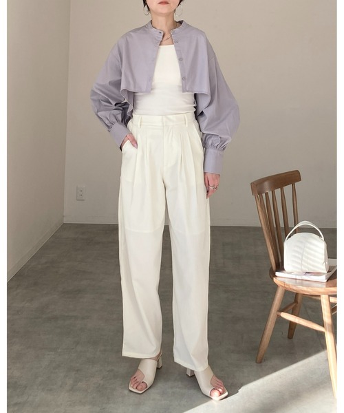 She's Closet(シーズクローゼット)の「スタンドカラーカラーボリュームスリーブ長袖フレアショート丈クロップドシャツ(シャツ/ブラウス・レディース・ホワイト/グレー/ブラック/ライトブルー/アイボリー・FREE)」の8枚目の写真