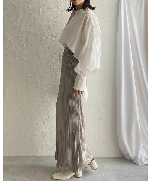She's Closet(シーズクローゼット)の「スタンドカラーカラーボリュームスリーブ長袖フレアショート丈クロップドシャツ(シャツ/ブラウス・レディース・ホワイト/グレー/ブラック/ライトブルー/アイボリー・FREE)」の14枚目の写真