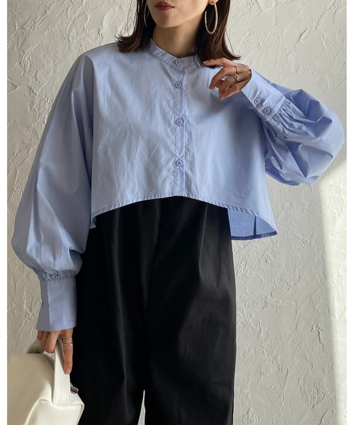 She's Closet(シーズクローゼット)の「スタンドカラーカラーボリュームスリーブ長袖フレアショート丈クロップドシャツ(シャツ/ブラウス・レディース・ホワイト/グレー/ブラック/ライトブルー/アイボリー・FREE)」の16枚目の写真