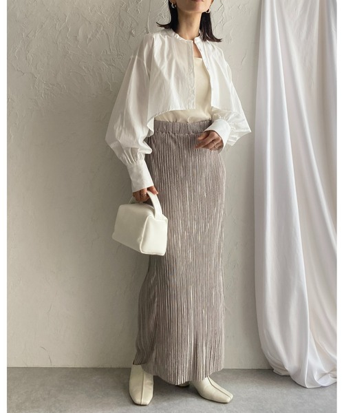 She's Closet(シーズクローゼット)の「スタンドカラーカラーボリュームスリーブ長袖フレアショート丈クロップドシャツ(シャツ/ブラウス・レディース・ホワイト/グレー/ブラック/ライトブルー/アイボリー・FREE)」の17枚目の写真