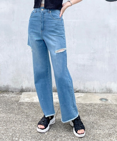 one way（ワンウェイ）の「サイドブロークンストレートデニム（丈長め）（デニムパンツ・レディース・ライトブルー/ホワイト/ダークブルー/ブルー系その他・S/M）」の3枚目の写真