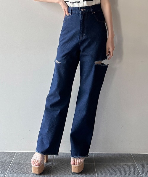 one way（ワンウェイ）の「サイドブロークンストレートデニム（丈長め）（デニムパンツ・レディース・ライトブルー/ホワイト/ダークブルー/ブルー系その他・S/M）」の4枚目の写真