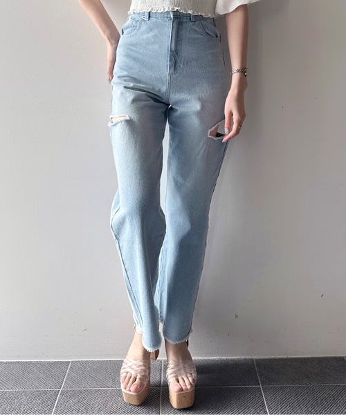 one way（ワンウェイ）の「サイドブロークンストレートデニム（丈長め）（デニムパンツ・レディース・ライトブルー/ホワイト/ダークブルー/ブルー系その他・S/M）」の12枚目の写真