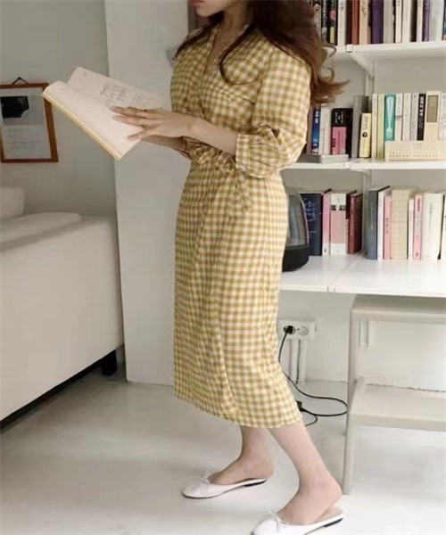 FREE STYLISTS(フリー スタイリスト)の「ウエストリボン Vネック ギンガムワンピース(ワンピース・レディース・ブラック/イエロー・S/M/L/XL)」の12枚目の写真