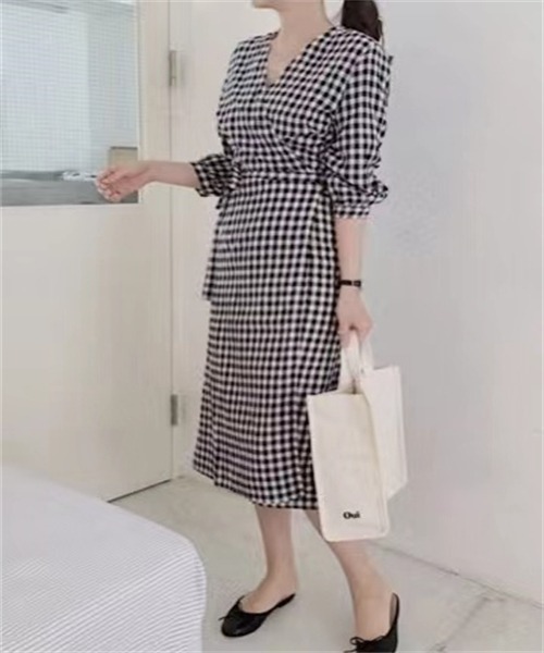 FREE STYLISTS(フリー スタイリスト)の「ウエストリボン Vネック ギンガムワンピース(ワンピース・レディース・ブラック/イエロー・S/M/L/XL)」の19枚目の写真