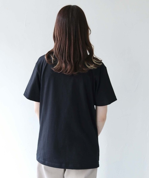 HER CLOSET（ハークローゼット）の「【shemoshelly】WEB限定サークルロゴTシャツ（Tシャツ/カットソー・レディース・ブラック/ホワイト/ネイビー・S/M/L）」の18枚目の写真