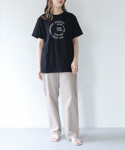HER CLOSET（ハークローゼット）の「【shemoshelly】WEB限定サークルロゴTシャツ（Tシャツ/カットソー・レディース・ブラック/ホワイト/ネイビー・S/M/L）」の19枚目の写真