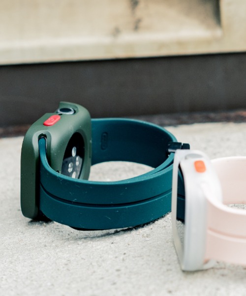 zandy(ズィーアンドワイ)の「zandy ズィー・アンド・ワイ / Apple Watch【シリコンループ】アップルウォッチバンド マグネットバックル // silicone2(デジタル腕時計・メンズ・シルバー/ブルー/ブラック/ピンク/グリーン/ワインレッド/ホワイト/ライトグレー/ネイビー/オレンジ/グレイッシュブルー/ダークネイビー/グレー系その他/ミント・S/M)」の5枚目の写真