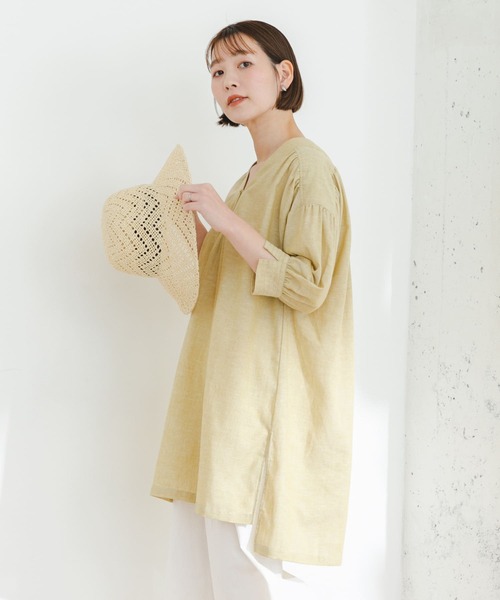 F by ROSSO(エフバイロッソ)の「『UR TECH 高機能リネン』F by ROSSO スキッパーチュニックブラウス(チュニック・レディース・ブルー系その他/オフホワイト/ブラック/イエロー・FREE)」の4枚目の写真