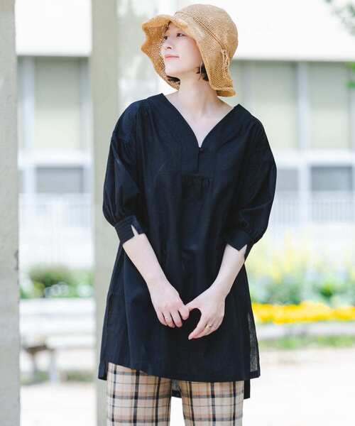 F by ROSSO(エフバイロッソ)の「『UR TECH 高機能リネン』F by ROSSO スキッパーチュニックブラウス(チュニック・レディース・ブルー系その他/オフホワイト/ブラック/イエロー・FREE)」の17枚目の写真