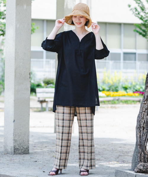 F by ROSSO(エフバイロッソ)の「『UR TECH 高機能リネン』F by ROSSO スキッパーチュニックブラウス(チュニック・レディース・ブルー系その他/オフホワイト/ブラック/イエロー・FREE)」の21枚目の写真