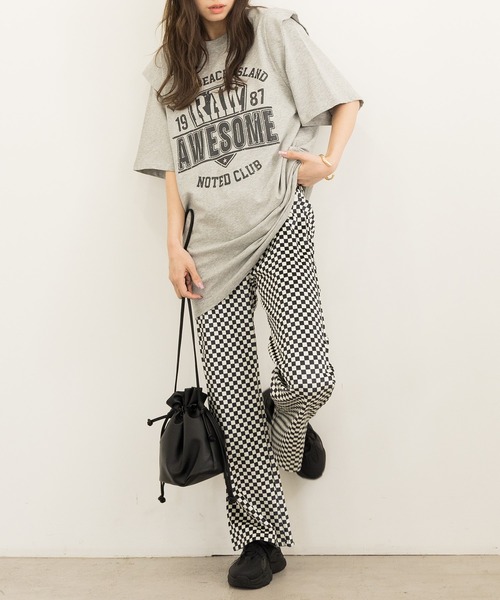 DAY CLOSET(デイ クローゼット)の「レディース チュニック風レイヤードロゴTシャツ(Tシャツ/カットソー・レディース・ブラック/グレー・L/S/M)」の16枚目の写真