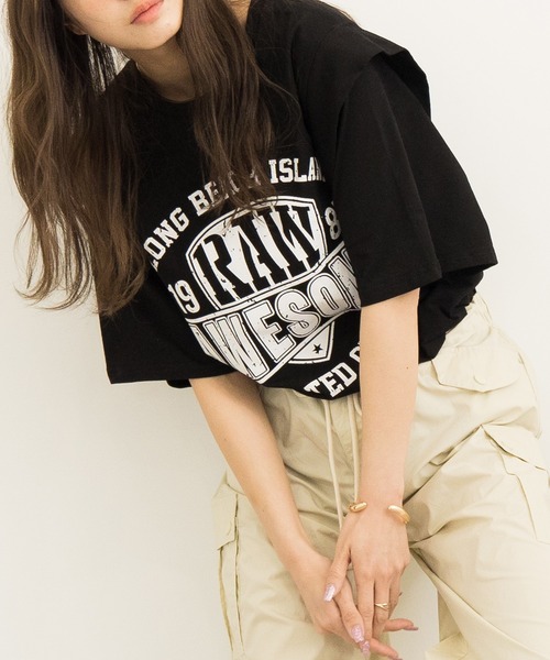 DAY CLOSET(デイ クローゼット)の「レディース チュニック風レイヤードロゴTシャツ(Tシャツ/カットソー・レディース・ブラック/グレー・L/S/M)」の3枚目の写真