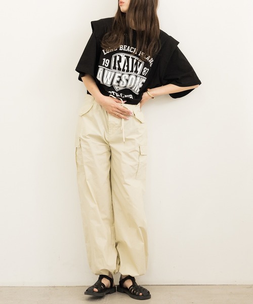 DAY CLOSET(デイ クローゼット)の「レディース チュニック風レイヤードロゴTシャツ(Tシャツ/カットソー・レディース・ブラック/グレー・L/S/M)」の17枚目の写真