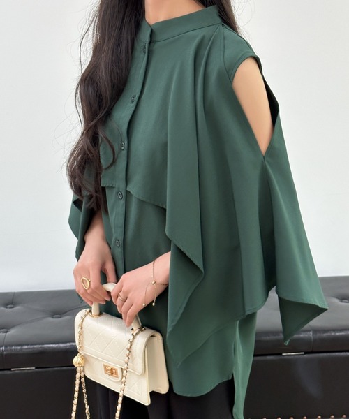 ABITOKYO(アビトーキョー)の「ケープデザインラッフルカラーシャツブラウス(シャツ/ブラウス・レディース・ブラック/ブルーグレー/ベージュ/ネイビー/グリーン/グレイッシュベージュ/ブラウン・M/L)」の6枚目の写真