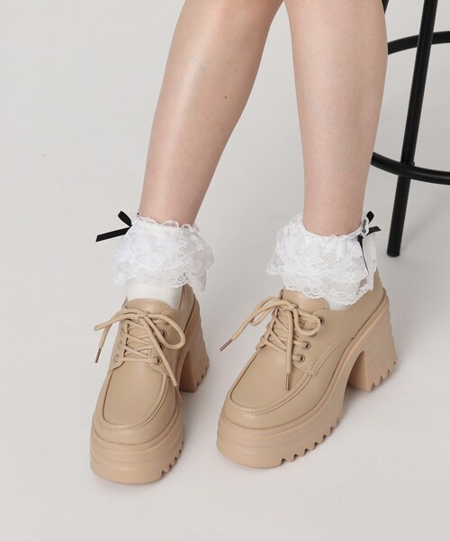 cs T&P(シーエスティーアンドピー)の「軽量厚底ヒールアップシューズ(パンプス・レディース・ブラック/ベージュ/アイボリー・M/L/LL/S)」の9枚目の写真