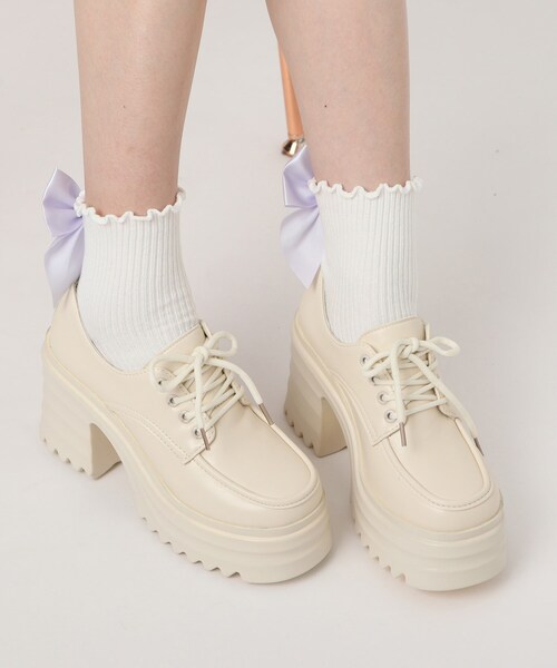 cs T&P(シーエスティーアンドピー)の「軽量厚底ヒールアップシューズ(パンプス・レディース・ブラック/ベージュ/アイボリー・M/L/LL/S)」の11枚目の写真