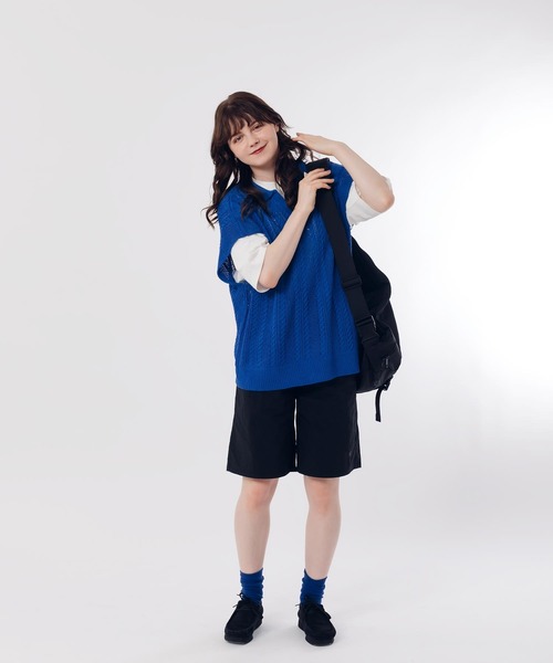 MUHET（ミュエータ）の「スキッパー透かし編みニットベスト（ベスト・レディース・マスタード/ブラック/ブルー・MEDIUM/X-LARGE）」の19枚目の写真