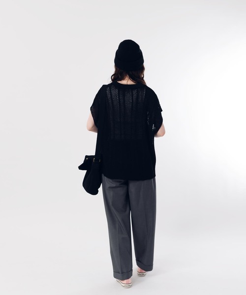 MUHET（ミュエータ）の「スキッパー透かし編みニットベスト（ベスト・レディース・マスタード/ブラック/ブルー・MEDIUM/X-LARGE）」の11枚目の写真