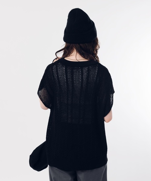 MUHET（ミュエータ）の「スキッパー透かし編みニットベスト（ベスト・レディース・マスタード/ブラック/ブルー・MEDIUM/X-LARGE）」の17枚目の写真