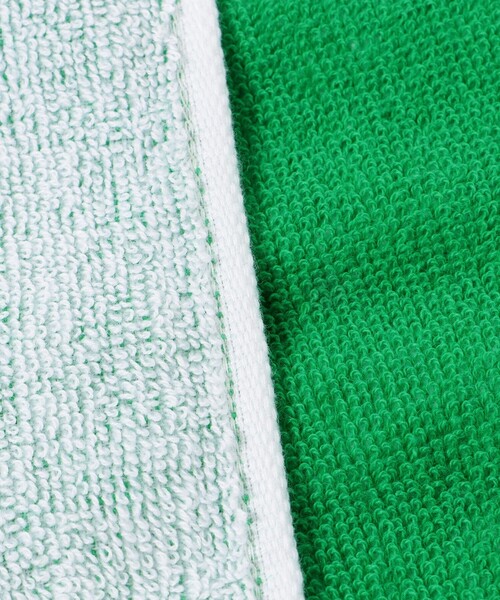 BEAMS GOLF（ビームスゴルフ）の「カラビナ付き 今治 ロゴ フェイスタオル（ゴルフグッズ・メンズ・ネイビー/ホワイト/ブラック・ONE SIZE）」の13枚目の写真