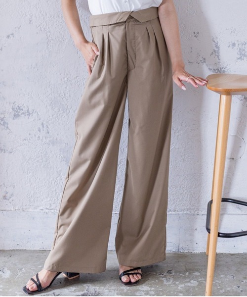 最終値下げ‼️WESTOVERALLS 手描きイラスト ベージュパンツ BG clear（クリア）の「ウエストデザイン2wayパンツ[オフィスカジュアル